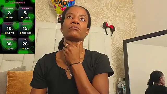Snapshot of dafnnelewis chatting on 05-19-26, 11:05 dafnnelewis online show from 05-19-26, 11:05