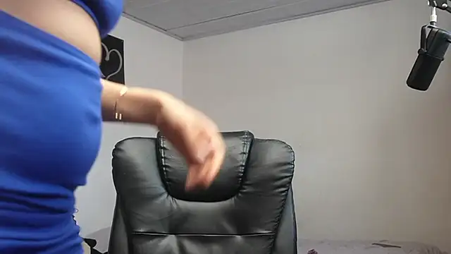 AliciaNess7 online show from 07-10-26, 08:11