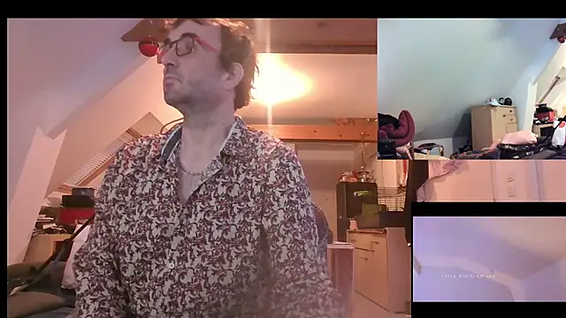 Snapshot of Mastersanges chatting on 12-01-25, 04:34 Mastersanges online show from 12-01-25, 04:34