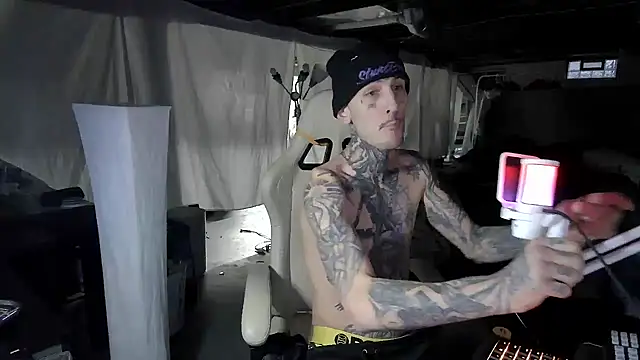 BadJewfucks online show from 01-10-26, 10:36