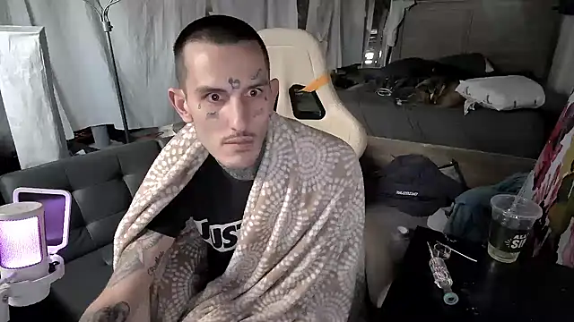 BadJewfucks online show from 01-11-26, 02:00