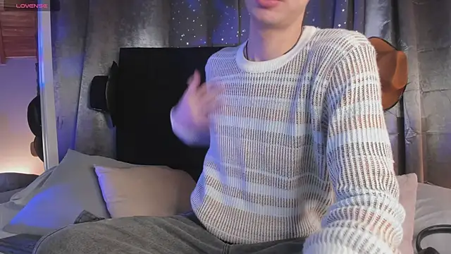 NovaaWheler online show from 05-20-26, 02:01