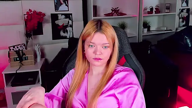 Snapshot of AdeleCartier chatting on 02-28-25, 03:48 AdeleCartier online show from 02-28-25, 03:48