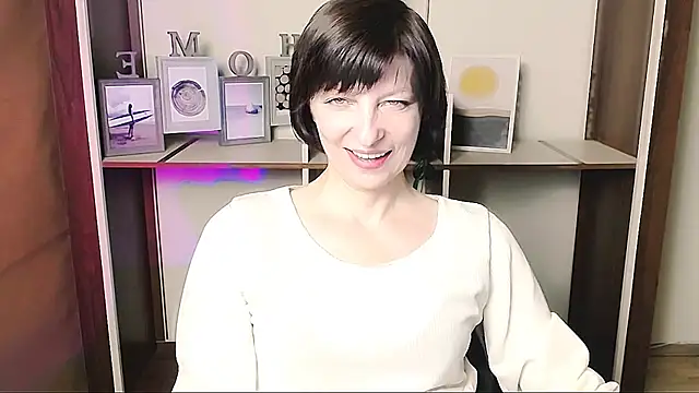 Snapshot of _AngeliaFlow_ chatting on 06-24-26, 07:29 AngeliaFlow online show from 06-24-26, 07:29