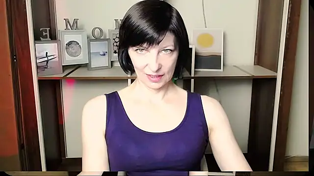 Snapshot of _AngeliaFlow_ chatting on 07-02-26, 08:42 AngeliaFlow online show from 07-02-26, 08:42