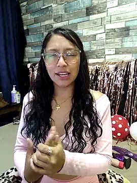 isabella beauty 01 online show from 02-15-25, 01:05