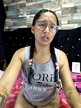 isabella beauty 01 online show from 03-06-25, 01:14