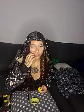 nickelfie online show from 03-01-25, 10:53