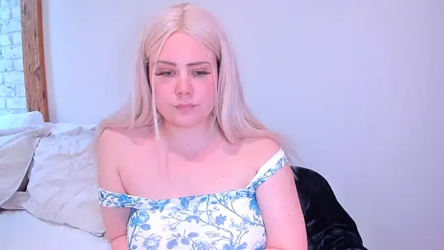  leana  online show from 03-18-25, 09:43