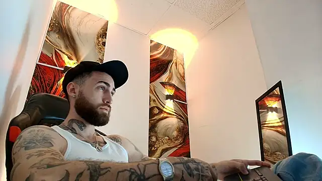 Luke davis01 online show from 04-25-26, 01:03