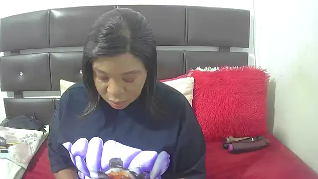 Snapshot of Mishanti chatting on 04-14-26, 08:31 Mishanti online show from 04-14-26, 08:31