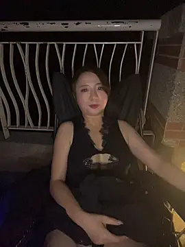 Snapshot of Hannababy_ chatting on 06-18-26, 12:53 Hannababy online show from 06-18-26, 12:53