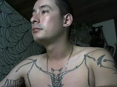 Snapshot of vampireathome chatting on 04-28-26, 06:07 vampireathome online show from 04-28-26, 06:07