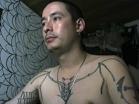 Snapshot of vampireathome chatting on 04-30-26, 06:42 vampireathome online show from 04-30-26, 06:42