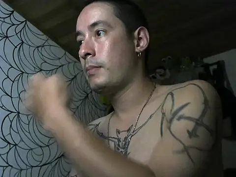 Snapshot of vampireathome chatting on 05-02-26, 06:29 vampireathome online show from 05-02-26, 06:29