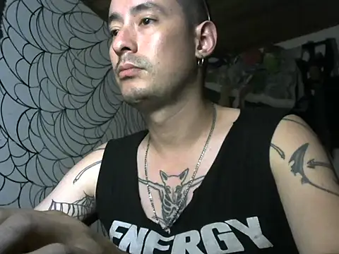 Snapshot of vampireathome chatting on 06-07-26, 02:37 vampireathome online show from 06-07-26, 02:37