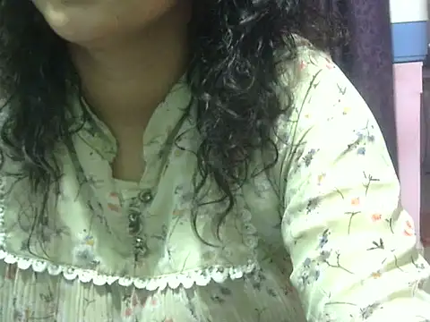 Snapshot of Your_cutiepie_ chatting on 06-18-26, 01:59 Your cutiepie online show from 06-18-26, 01:59