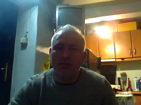 Snapshot of murat7888 chatting on 04-08-26, 05:51 murat7888 online show from 04-08-26, 05:51