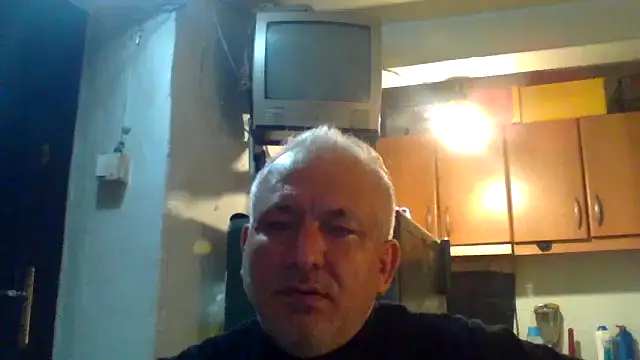 Snapshot of murat7888 chatting on 04-10-26, 07:24 murat7888 online show from 04-10-26, 07:24