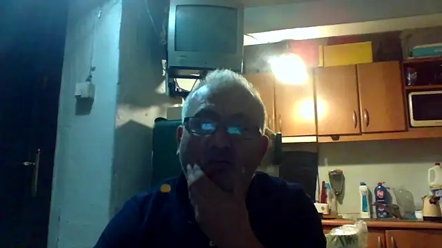 Snapshot of murat7888 chatting on 04-14-26, 06:41 murat7888 online show from 04-14-26, 06:41