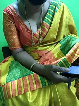 Snapshot of niiveditha chatting on 02-20-26, 12:49 niiveditha online show from 02-20-26, 12:49