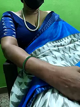 Snapshot of niiveditha chatting on 02-21-26, 01:45 niiveditha online show from 02-21-26, 01:45
