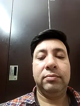 innocentboy1987 online show from 02-26-26, 03:49