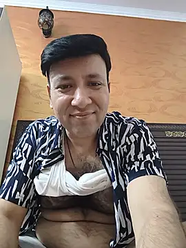 innocentboy1987 online show from 06-15-26, 04:31