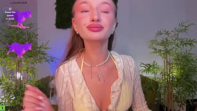 miiss  lulu online show from 06-26-26, 01:10