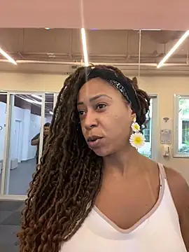 dianagolley420 online show from 02-12-25, 03:05