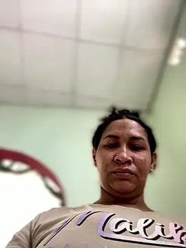 Snapshot of Carola-Ross chatting on 01-09-26, 02:31 Carola-Ross online show from 01-09-26, 02:31