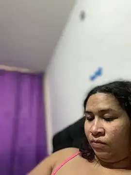 Snapshot of Carola-Ross chatting on 01-15-26, 03:27 Carola-Ross online show from 01-15-26, 03:27