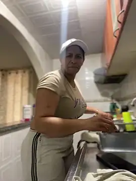 Snapshot of Carola-Ross chatting on 02-02-26, 05:55 Carola-Ross online show from 02-02-26, 05:55