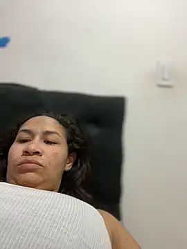 Snapshot of Carola-Ross chatting on 02-10-26, 05:17 Carola-Ross online show from 02-10-26, 05:17