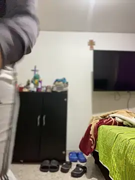 Snapshot of Carola-Ross chatting on 04-07-26, 05:02 Carola-Ross online show from 04-07-26, 05:02