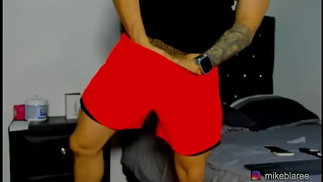 Snapshot of mikeblaree chatting on 03-23-26, 05:39 mikeblaree online show from 03-23-26, 05:39