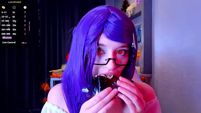 Hisoka akerley online show from 11-08-25, 06:18