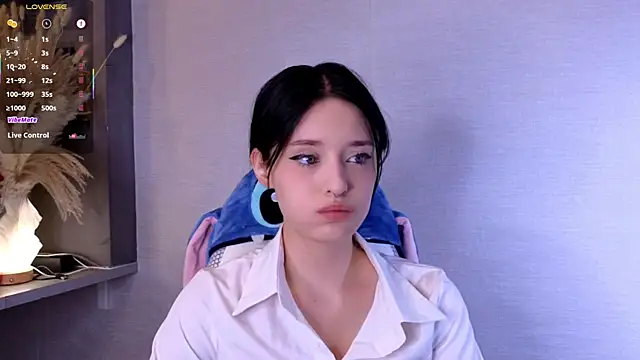 Hisoka akerley online show from 07-16-26, 04:07