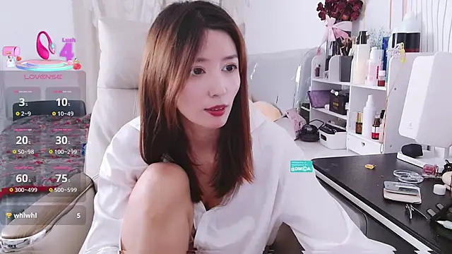 Snapshot of Tangtang-baby chatting on 03-31-26, 03:01 Tangtang-baby online show from 03-31-26, 03:01