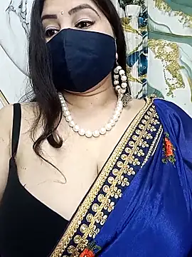 Snapshot of seetatiwari chatting on 02-08-26, 05:38 seetatiwari online show from 02-08-26, 05:38