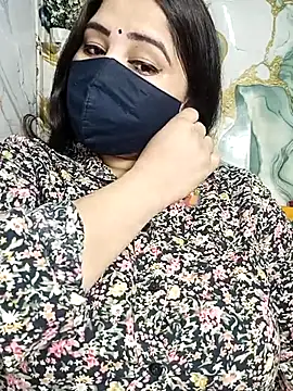 Snapshot of seetatiwari chatting on 03-08-26, 06:34 seetatiwari online show from 03-08-26, 06:34