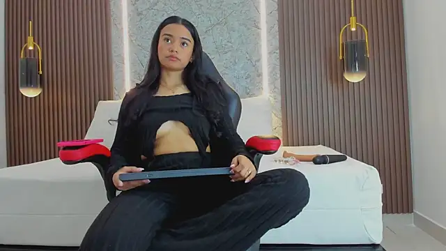 selena foox online show from 03-21-25, 03:22