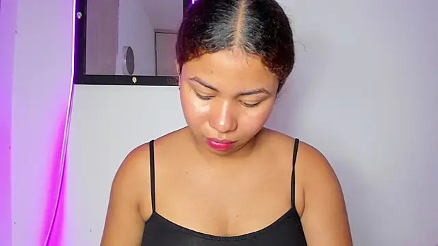 MELINAMARTINS online show from 05-27-26, 12:18