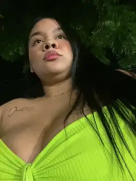 Snapshot of princesa_kim chatting on 02-25-25, 04:14 princesa kim online show from 02-25-25, 04:14