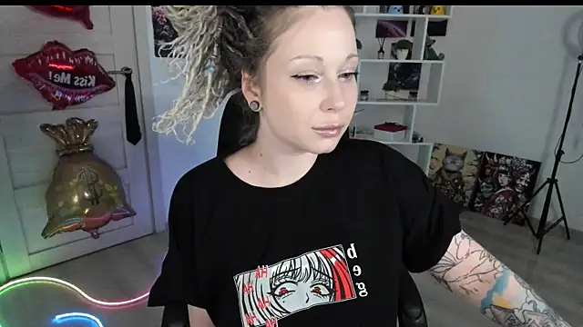 HoneySallyMoore online show from 05-22-26, 05:29