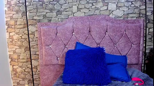 nicky angel1 online show from 04-16-26, 09:39