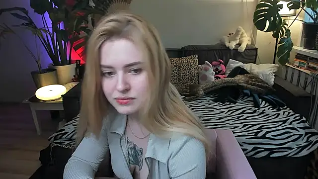 Alexa Pirs online show from 03-16-26, 02:43