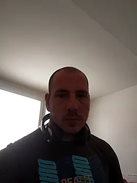 jarous32- online show from 02-14-25, 01:40