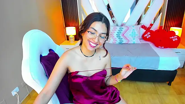 Cristin Petite online show from 02-16-25, 05:04
