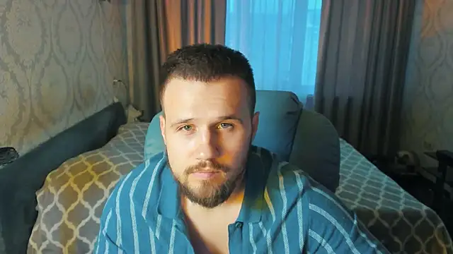 Snapshot of Vladik_b chatting on 04-25-26, 05:10 Vladik b online show from 04-25-26, 05:10